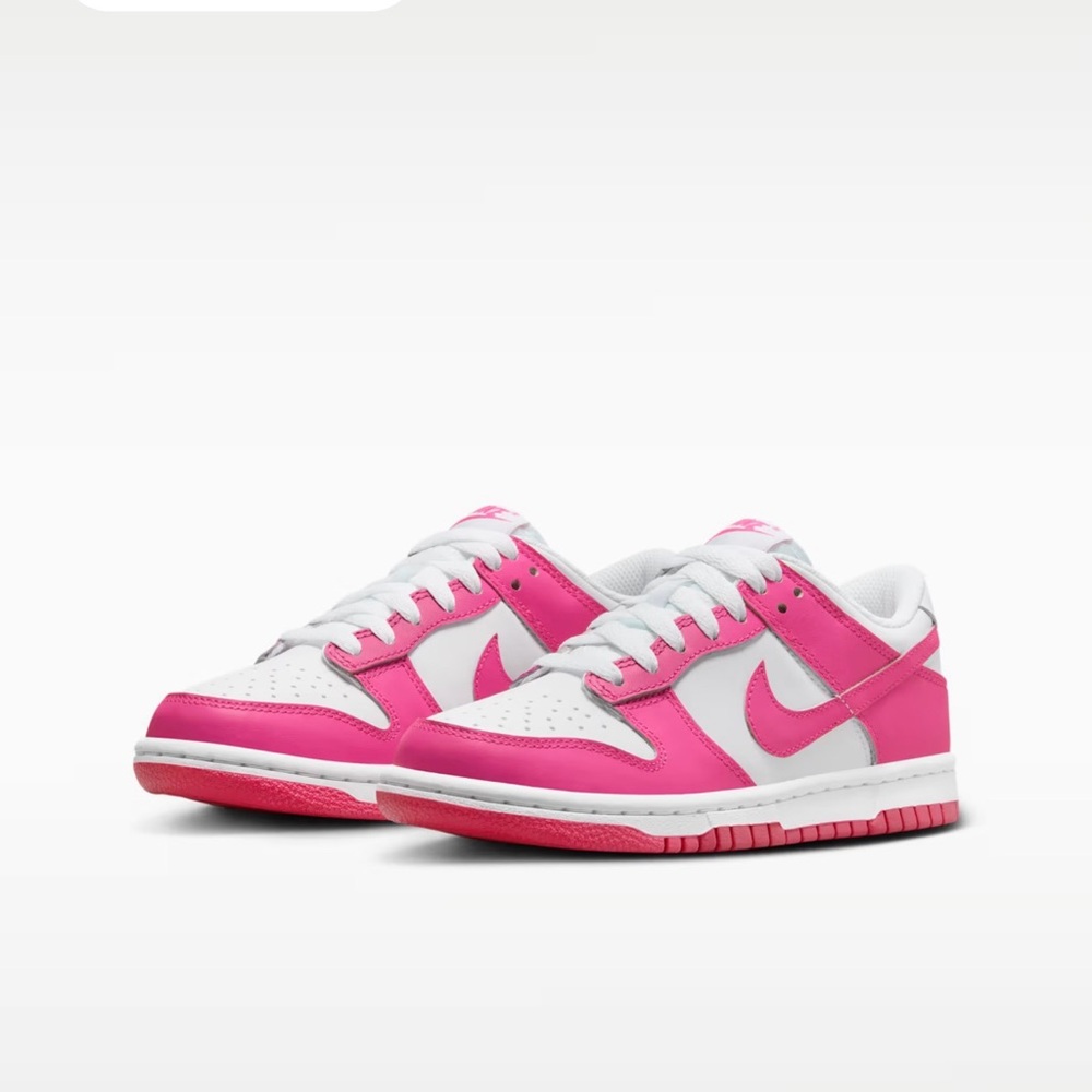 Nike dunk low fushia 6Y